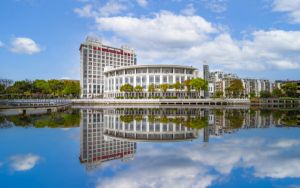 贵州高考多少分能上哈尔滨学院？2024年历史类录取分479分 物理类录取分431分