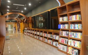 内蒙古民族幼儿师范高等专科学校青海省录取分数线是多少？学费又是多少？